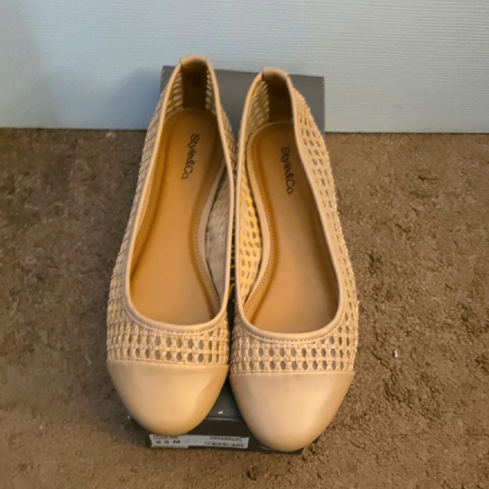Stylish Beige Slip-On Flats